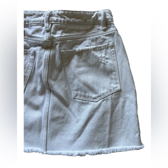 ALLSAINTS Woman’s Small White Ripped Denim Mini Skirt - Picture 5 of 9